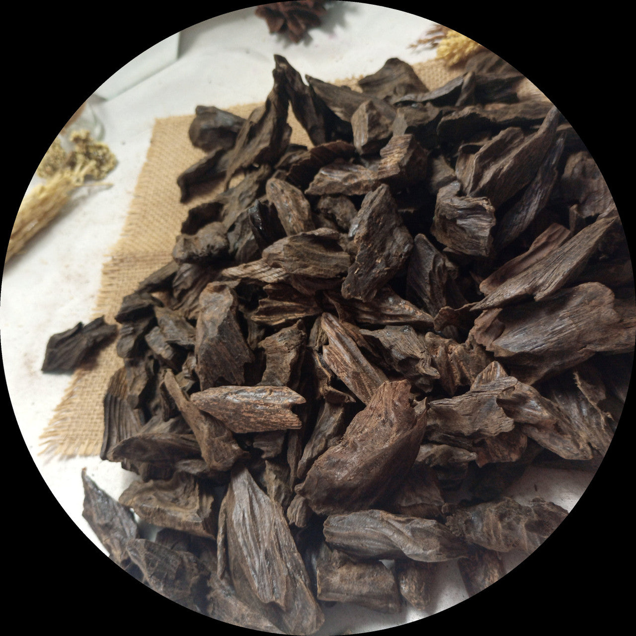 Intense Kalimantan Agarwood