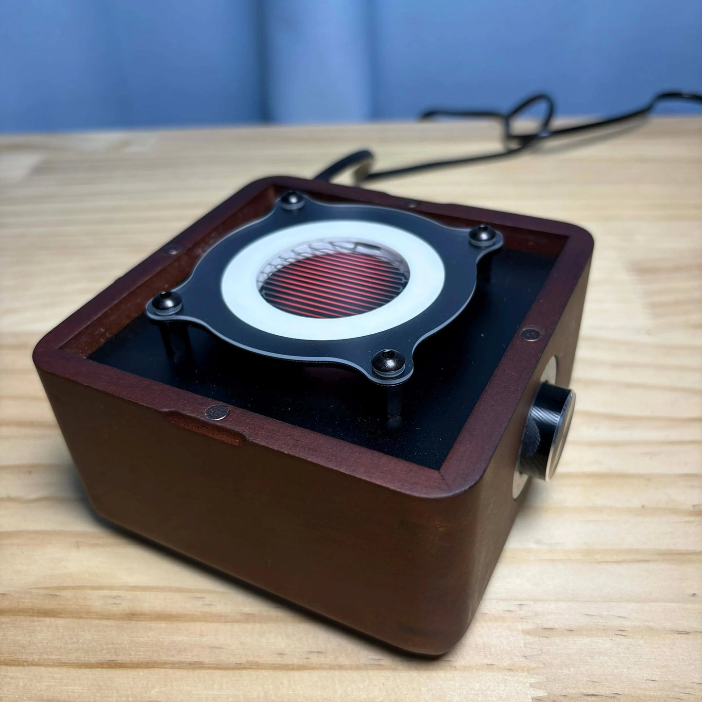 Subitism Electric Oud Burner | Sapele Wood, Quartz Glass & Alumina Ceramic | 60-420C